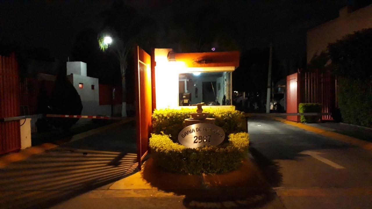 Casa Ejecutivo Zona Iteso Bahia De Acapulco Villa Guadalajara Eksteriør bilde